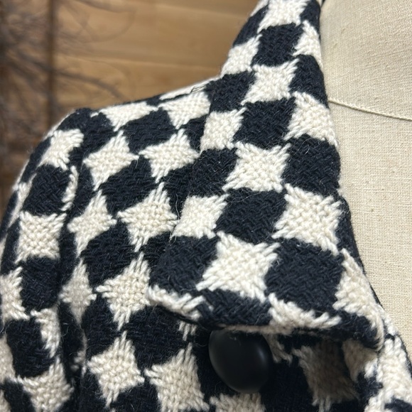 Cropped jacket - Picture 10 of 13